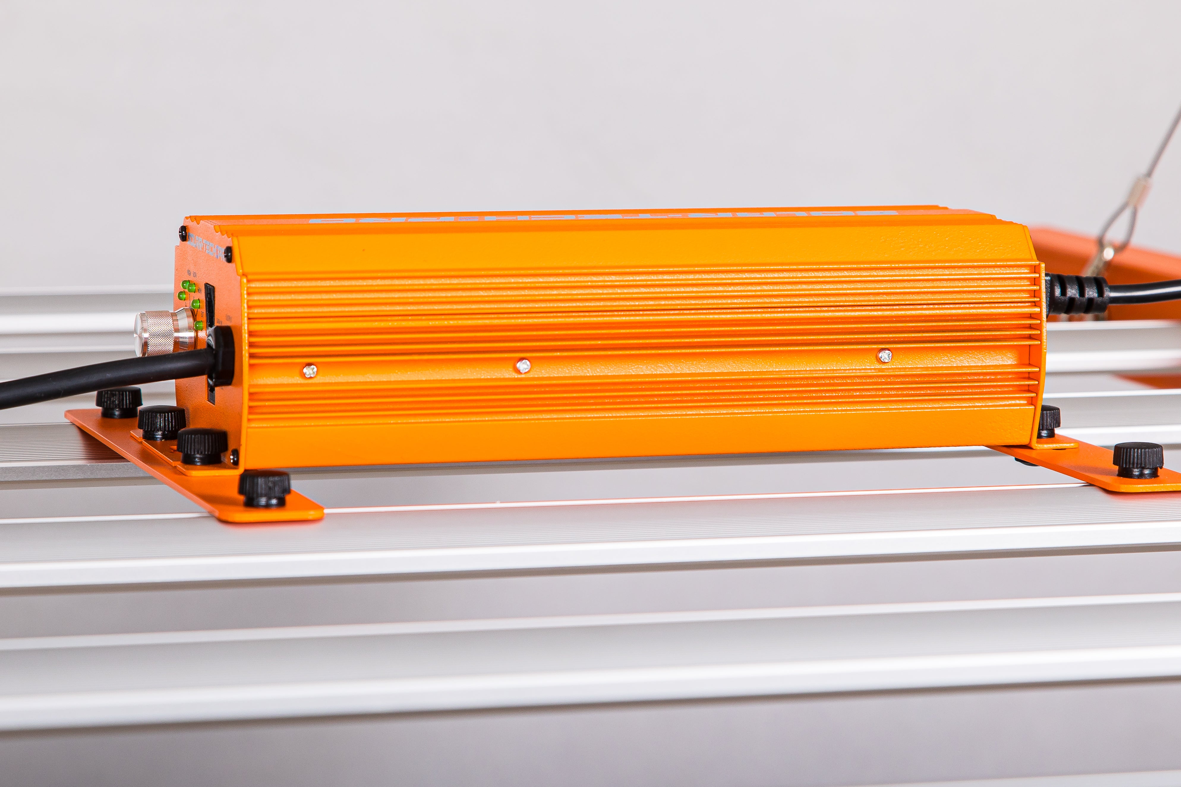 Solar-Tech 720w LED With Enhanced Red Spectrum